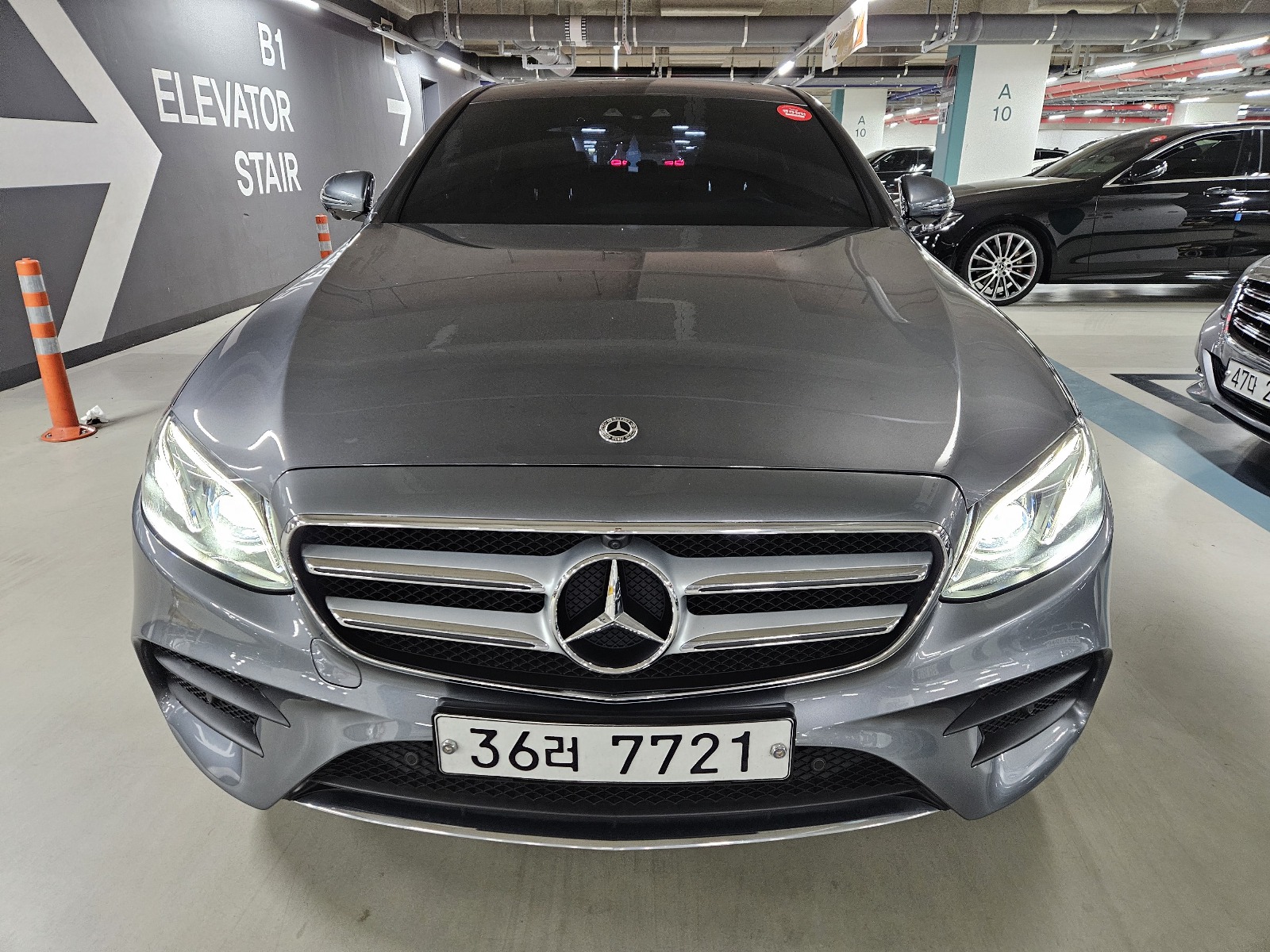 Mercedes-Benz E300